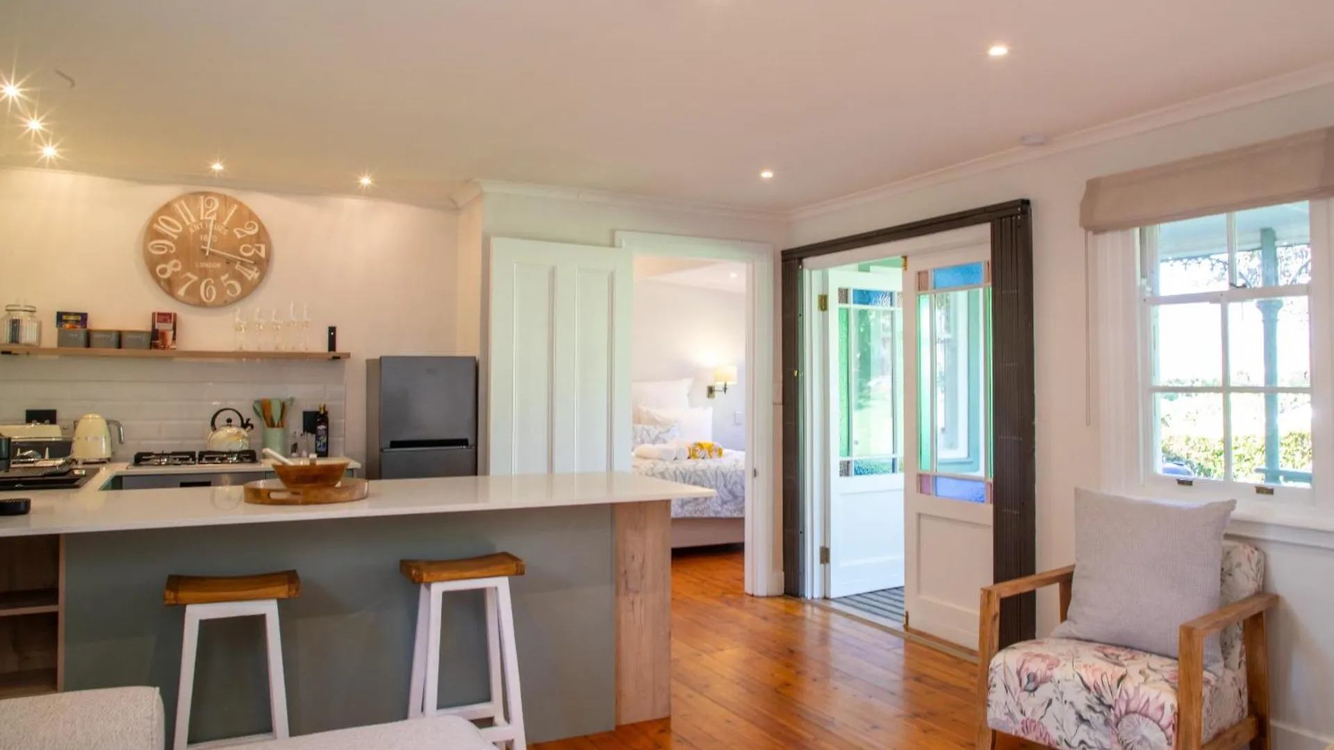 Charming One Bed With Vineyard & Mountain Views Villa Cape Town 0*,  South Africa
